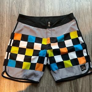 Quicksilver Mens 32 Board Shorts Swim Trunks Checkerboard